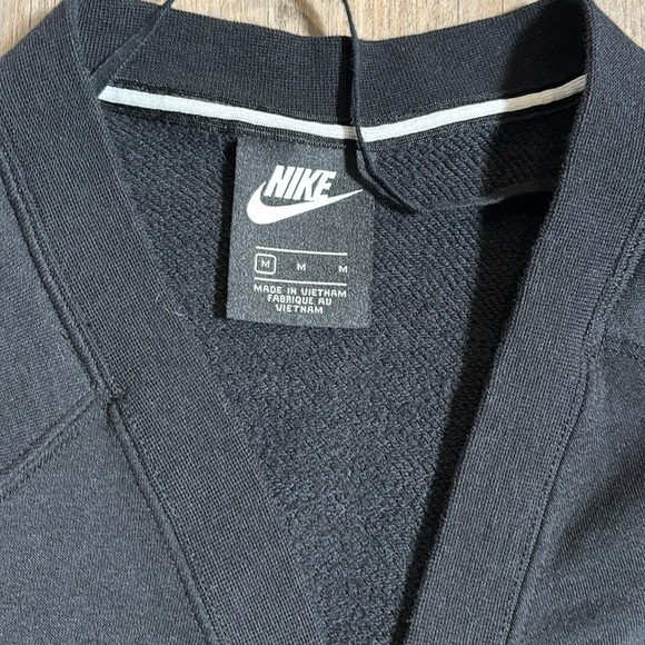Nike New Sportswear Black Fleece Cardigan With Pockets Size Medium - Picture 3 of 6